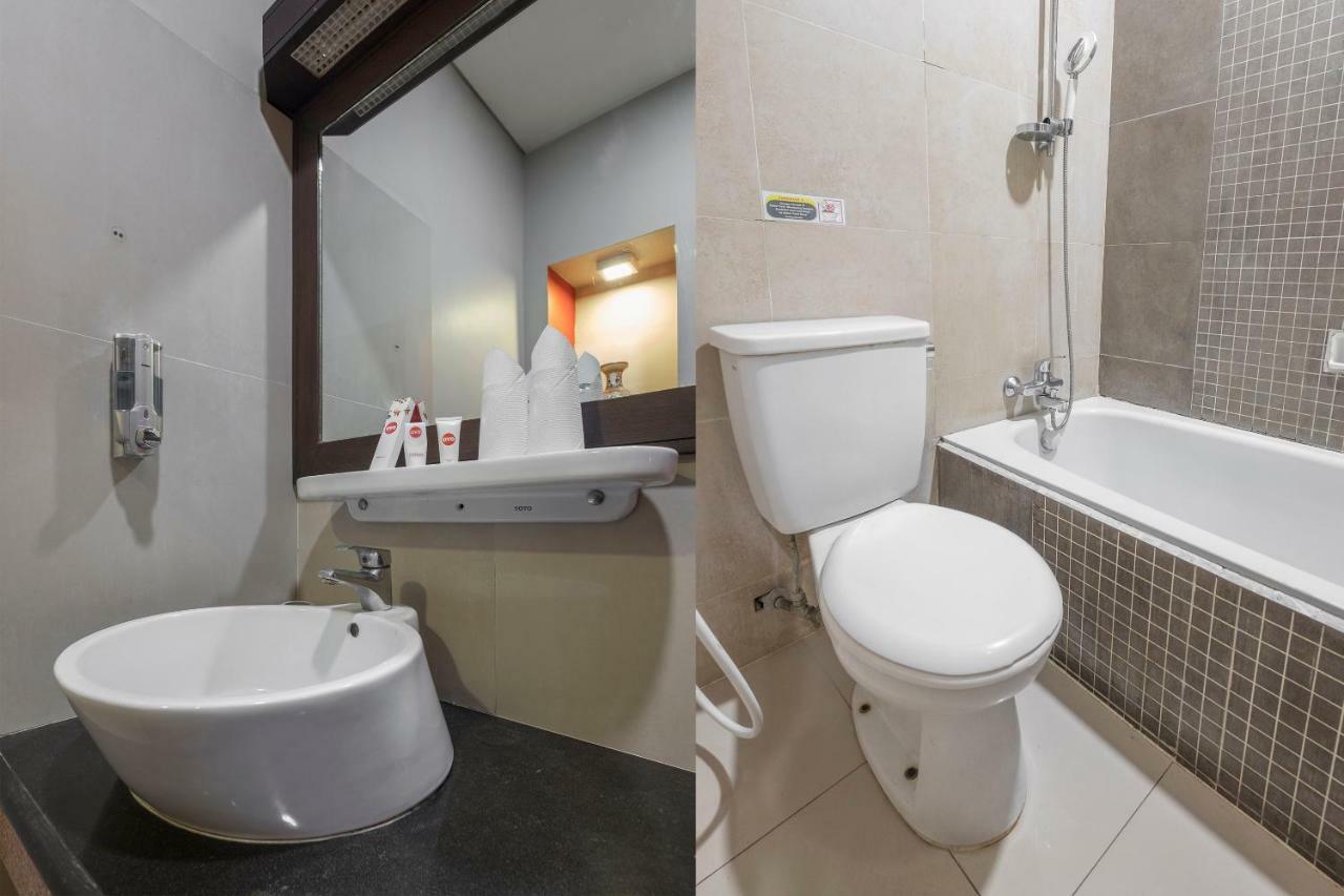 Oyo 821 Hotel Dinasti Макасар Экстерьер фото